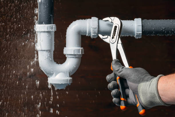 Professional Emergency Plumber technician working in Peachland, NC